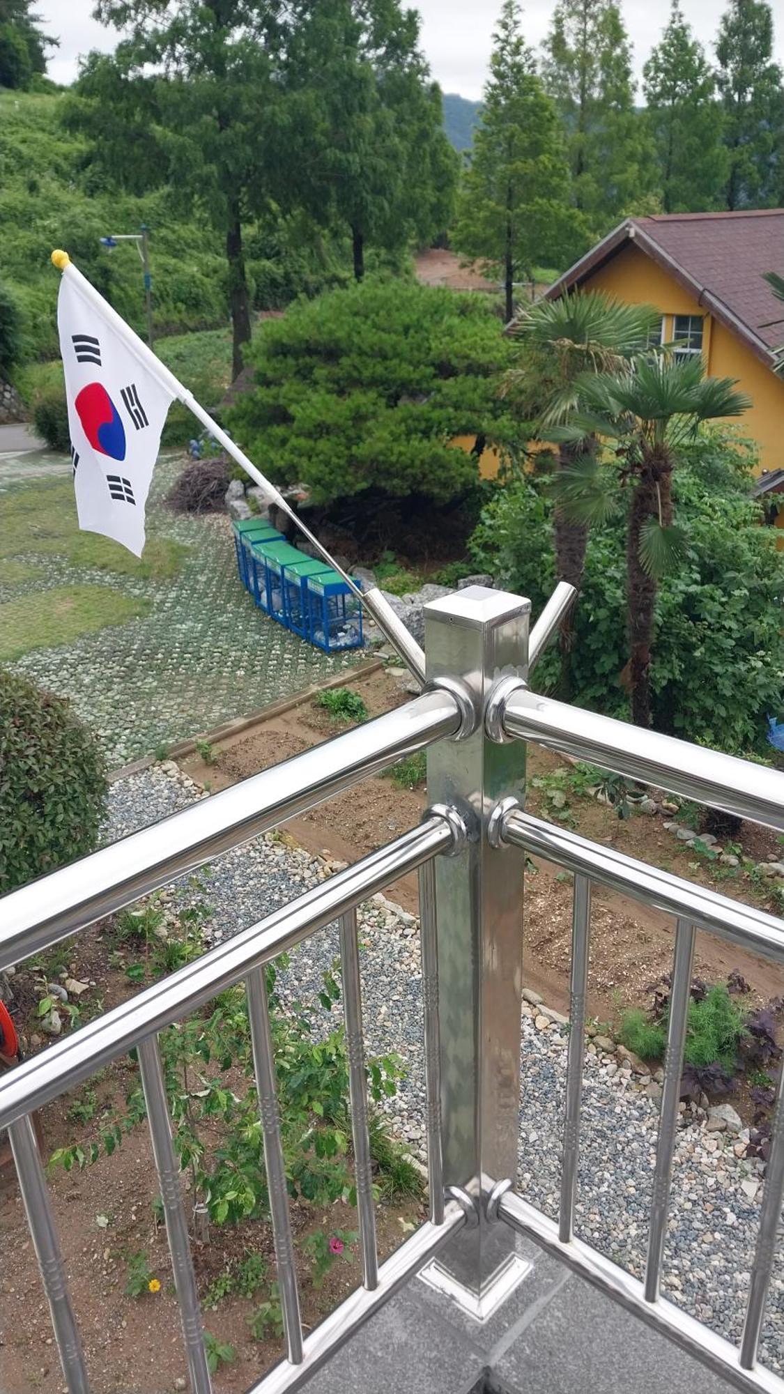 White House Hotell Namhae Exteriör bild